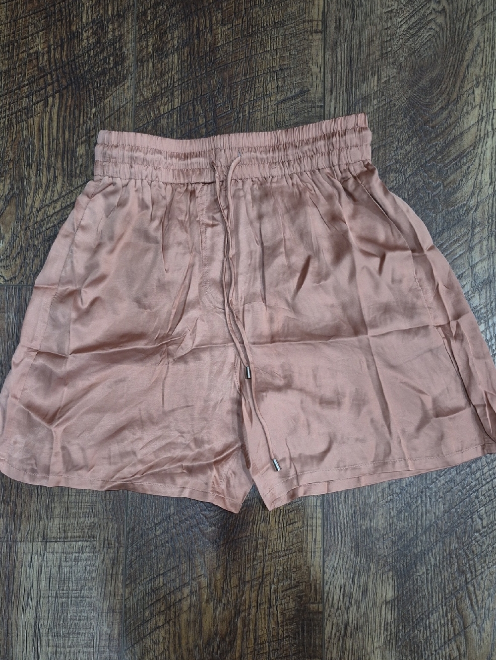 NWT Olivaceous Blush Peach Elastic Waist Drawstring Satin Like Shorts Size Small
